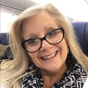 Meet your Posher, Shelly